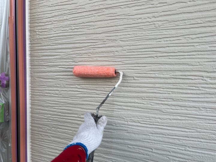 外壁　下塗り作業